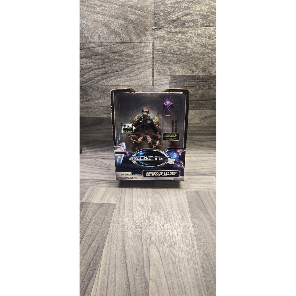 1996 Trendmasters Battlestar Galactica Imperious Leader Reptilian Cylon Leader